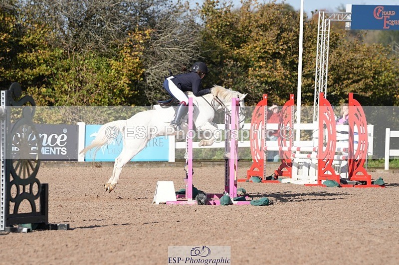 251025-112253-00184 - Chard 25th & 26th Oct BS Juniors/COH/Club/schools unaffiliated showjumping