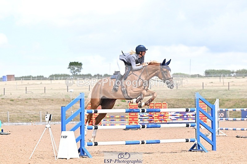 260819-142940-01110 - Cls 6 Foxhunter and 1.20m