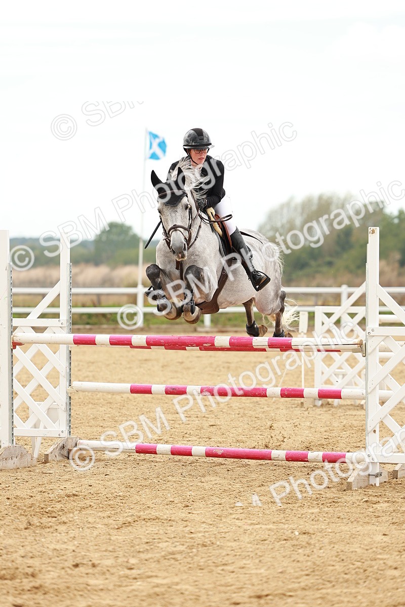 SBM_001525 - Class 4 - Senior Newcomers - 1.10m