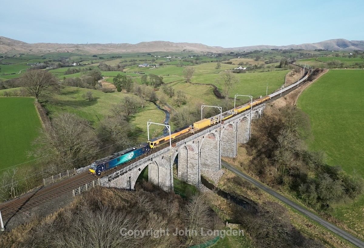 JL - 23.3.23 88006 & 66xxx 6K05 Carlisle - Crewe, Docker Viaduct - West Coast Main Line (north to south)