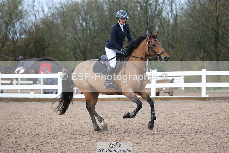 231112A-143746-04911 - Cls 21 Foxhunter & 1.20m Open
