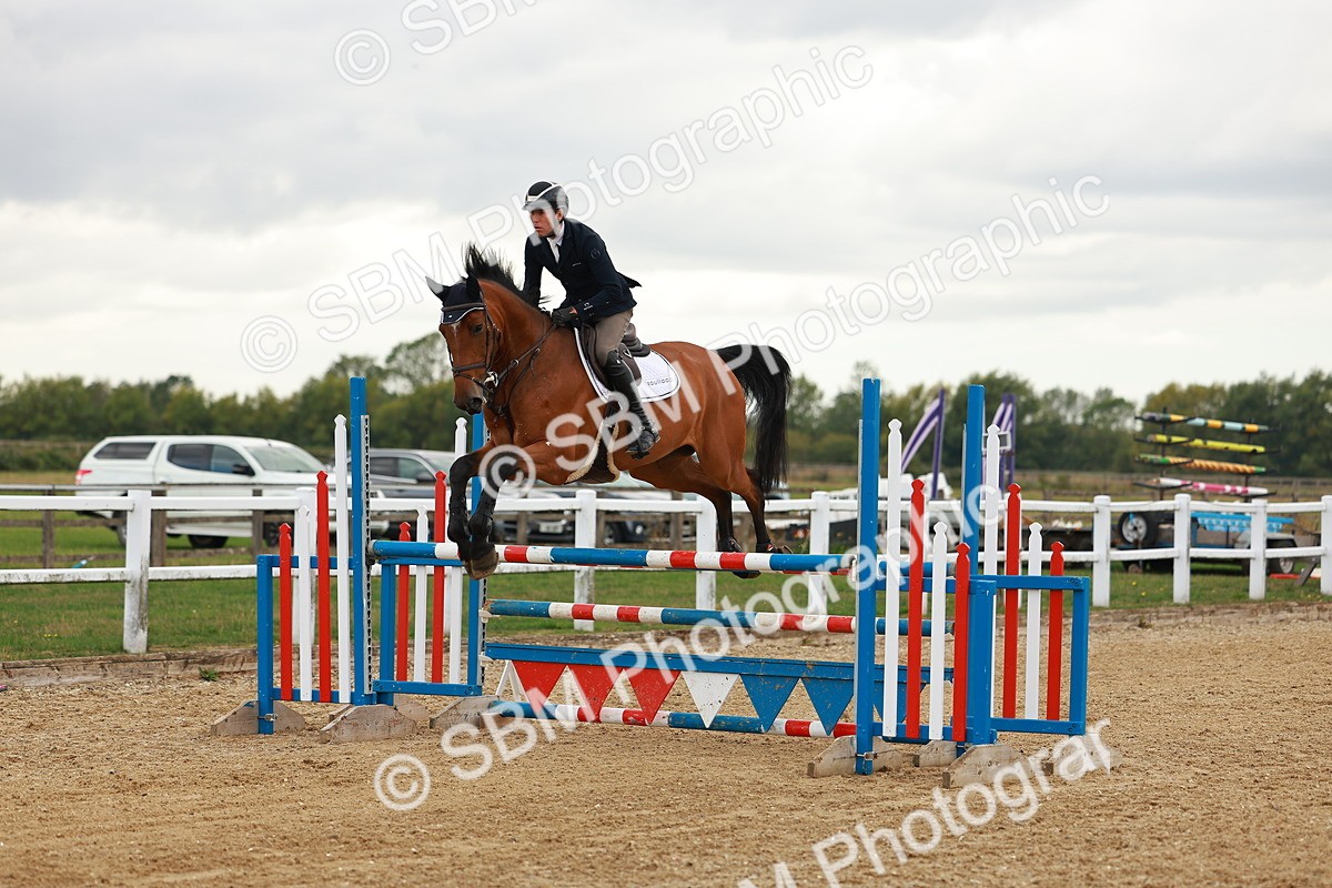 SBM_001439 - Class 4 - Senior Newcomers - 1.10m