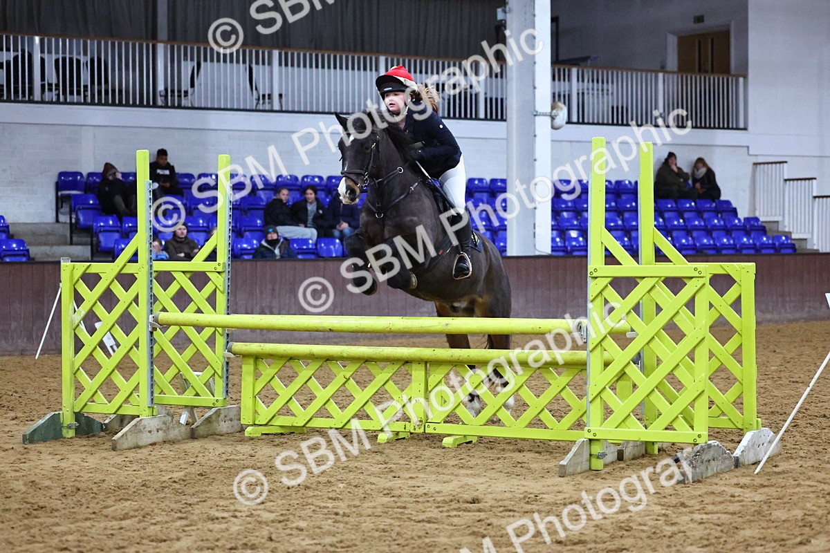 SBM_002641 - Class 6 - Holly & Ivy Stakes - 90cm