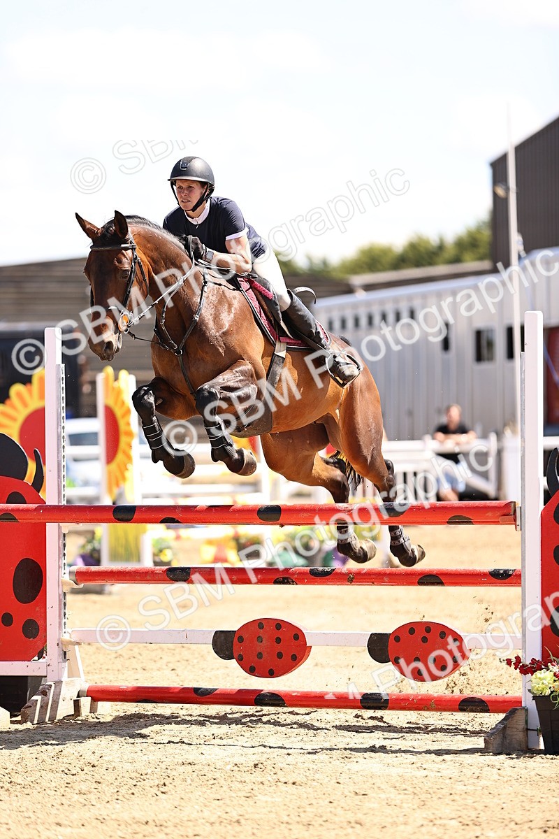 SBM_014768 - Class 15 - Senior Newcomers - 1.10m Open