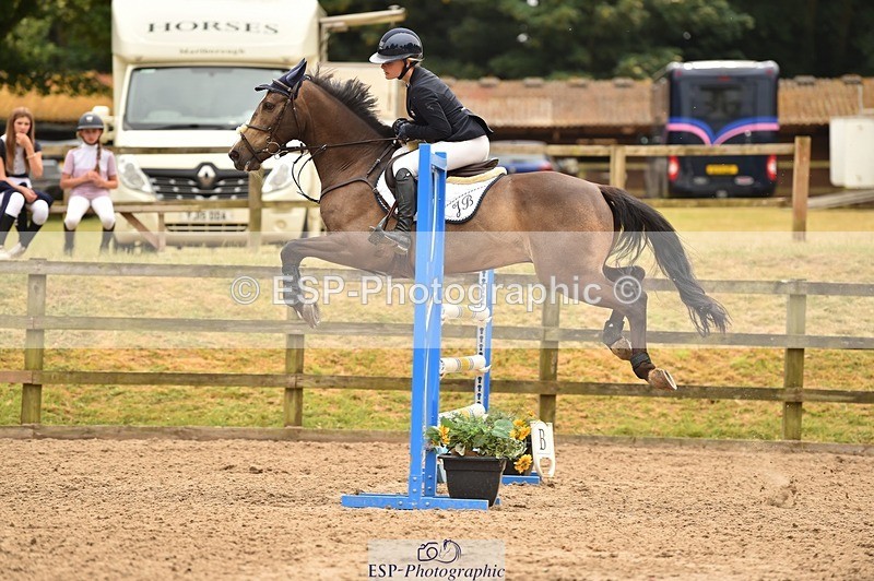 230618-135716-12841 - Cls 25 Pony Foxhunter & 1.10m Open