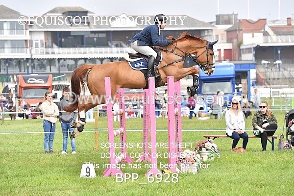 BPP_6928 - CLASS 3 RHS Fox Champ Qual (1.20m)