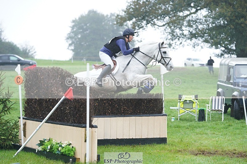 231021-105844-13944 - 651-RATHNAGREW.GREY.TEX-Nicola.Horsley-gubbins-SC+XC