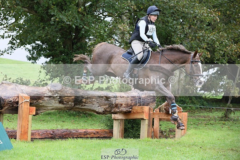 231021-104250-14010 - 639-TRAQ.TIME-Madeleine.Ellis-SC+XC