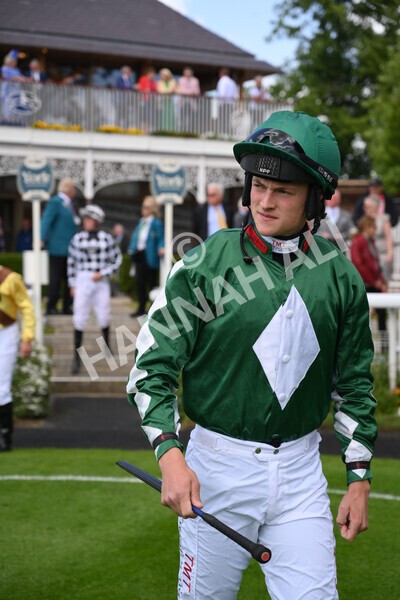 yr10062022r1-3 - Race 1 2.00pm Constant Security Gentlemen Amateur Riders Stakes