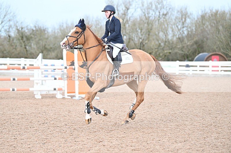 231208A-124813-00823 - Cls 5 Newcomers & 1.10m Open