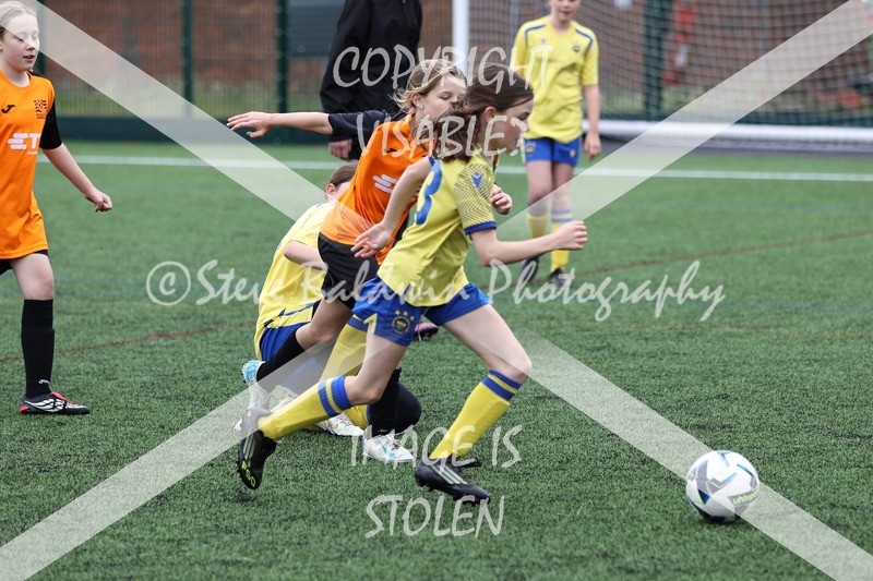 1DX32030 - Sat 6th U12 Girls