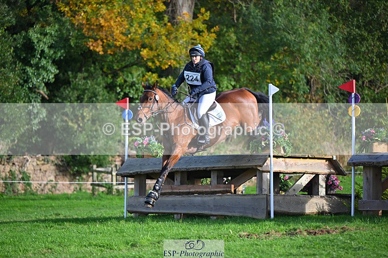 241025-153418-10378 - 227-Clementine.Crosthwaite.Eyre-LYJADOR