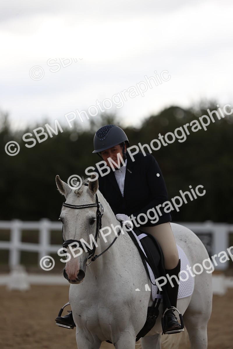 SBM_004231 - Class 9 - Novice 3 Champs
