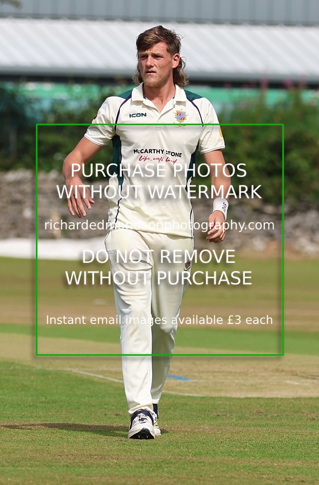 533A4692 - Kendal vs Netherfield (First Innings)