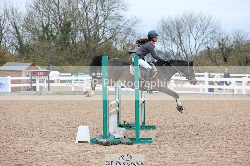 241116X-103252-00910 - Cls 08 Pony Winter Nov Champs