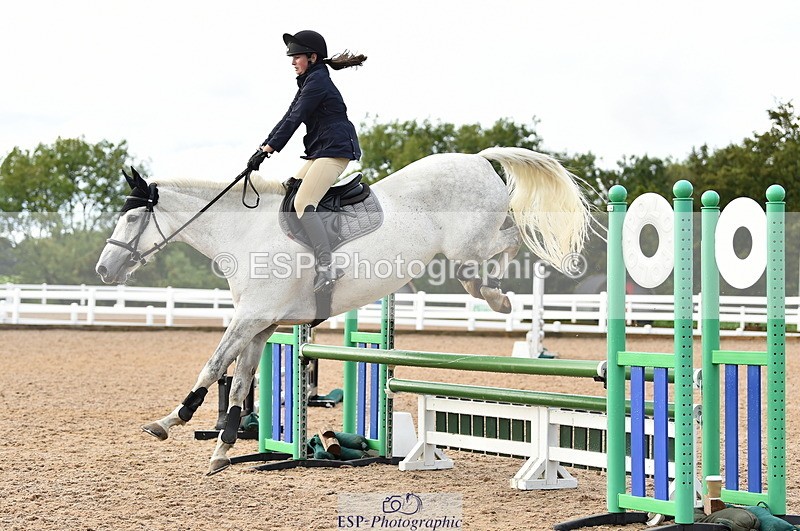 220829A-180104-00490 - 90cm classes