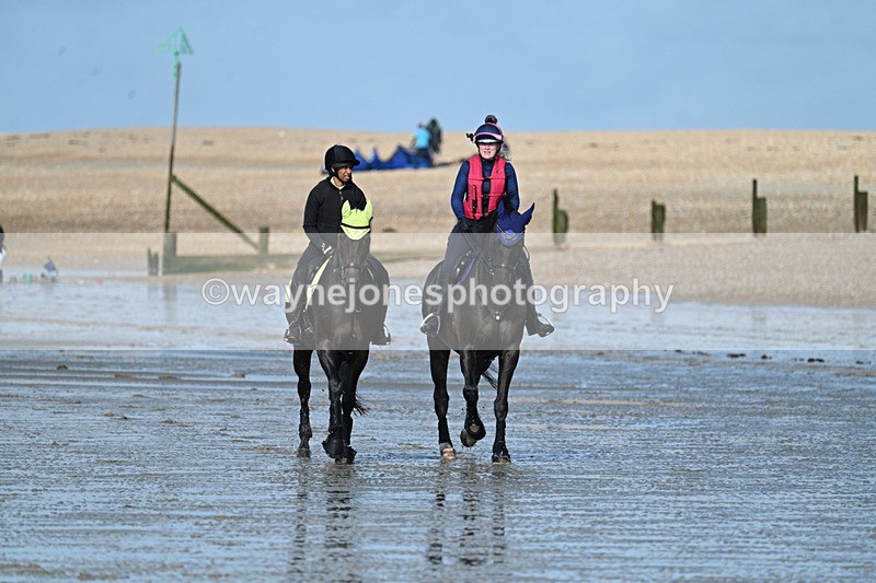WJ7_4301 - Leigh Kelly & Jade Bennett 25-08-24