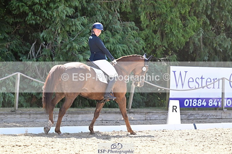 260731A-112702-00357 - Elementary Bronze 10.30 - Break