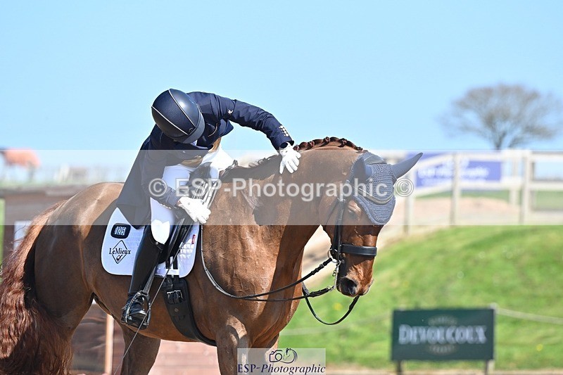 250405-124054-10718 - 025-Olivia.Oakeley-Full.House