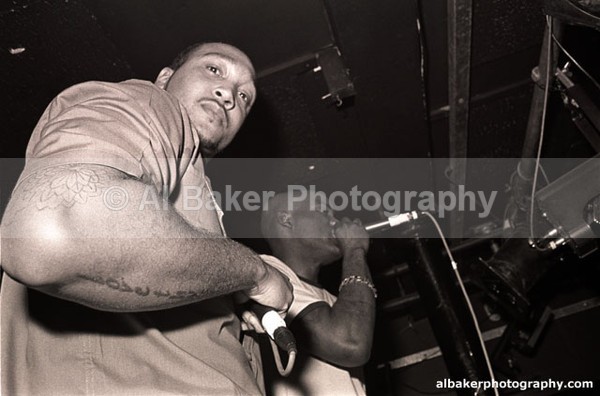 09 fallacy  rodney-p - Friends-&-Family @ the-roadhouse 12.02.05