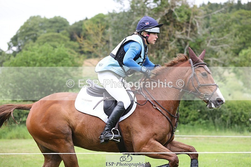 240525-165336-18183 - 269-EMERALD_KATIE-Isabelle_Cook