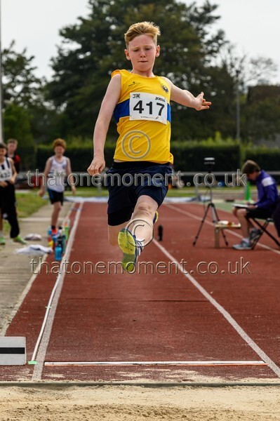 Age25SUN-919952 - Field Male