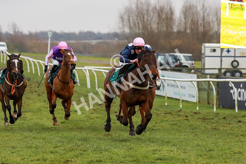 310125-Race 5-The Paddy Pie-4570 - Race 5