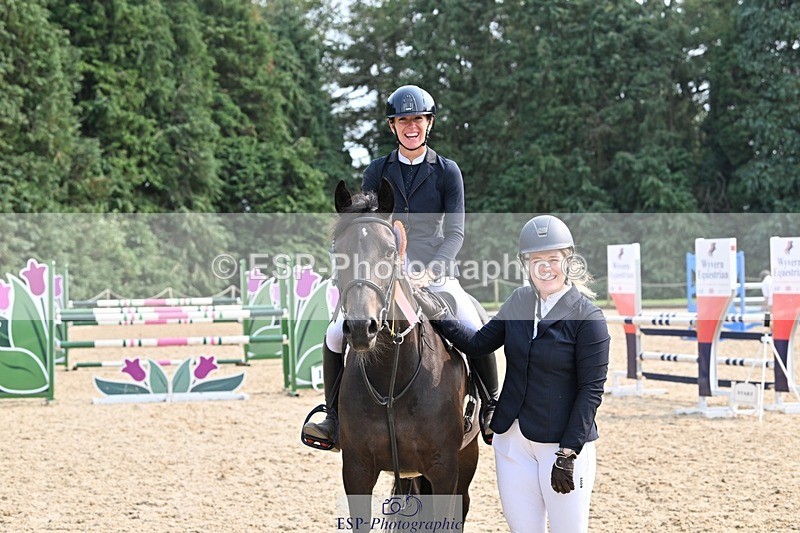 240818-154313-05299 - Cls 12A Snr Foxhunter & 1.20m Open