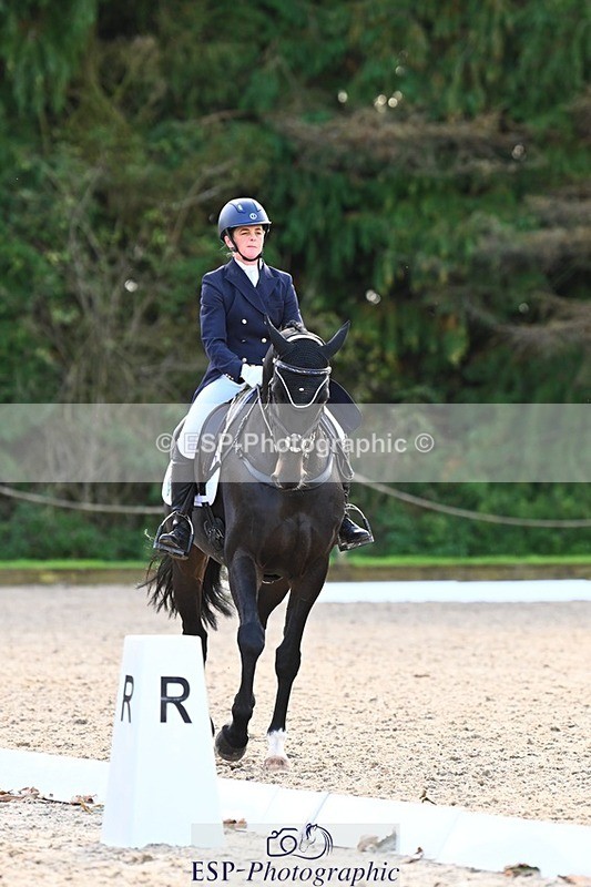 231021-144054-17895 - 342-STORM.IN.DECEMBER-Claire.Fielding-DR