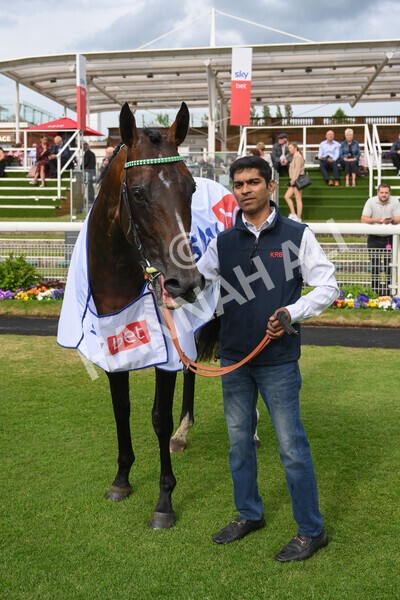 yr22052022r4-49 - Race 4: 5:05pm Sky Bet Sunday Mile