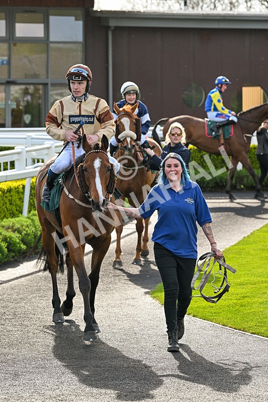 300424-Race 1-Variety Island-2332 - Race 1