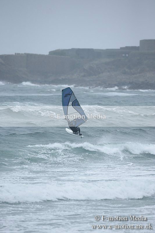 WS 150913-261 - Windsurfing
