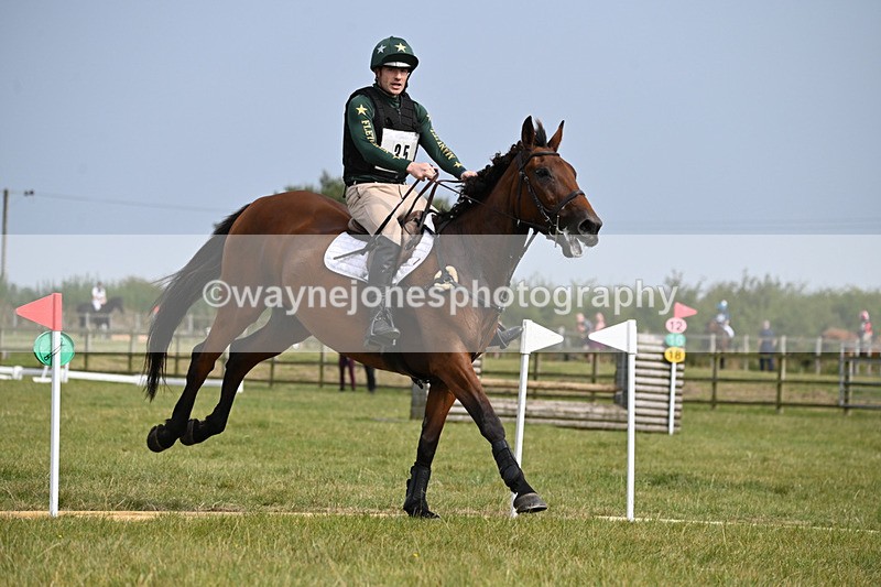 WJ6_1923 - 60cm XC Time 13:54 to 14:20