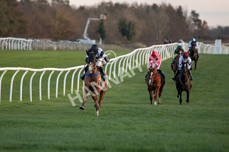 221124-Race 7-Kids Say Lastgojoe-8717 - Race 7