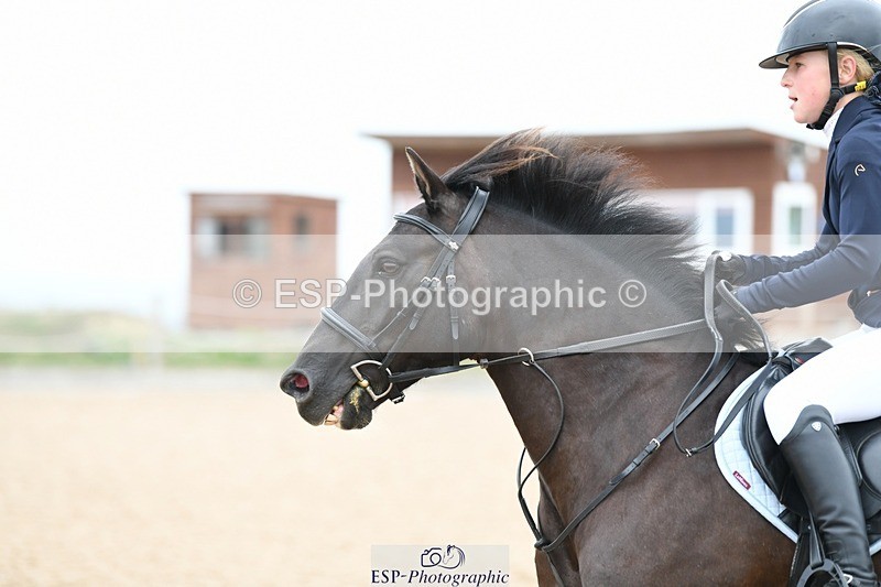 250807-110642-00468 - 90cm Round 1