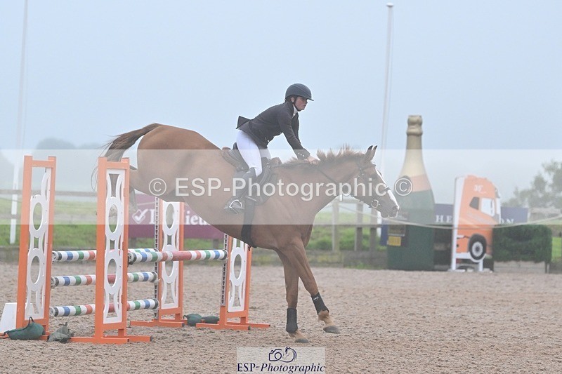 240813-193347-00965 - Classes 7 A&B 90cm