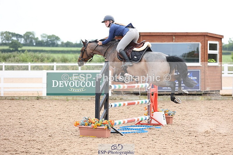 240630A-164341-15320 - Cls 33 Foxhunter and 1.10m Open
