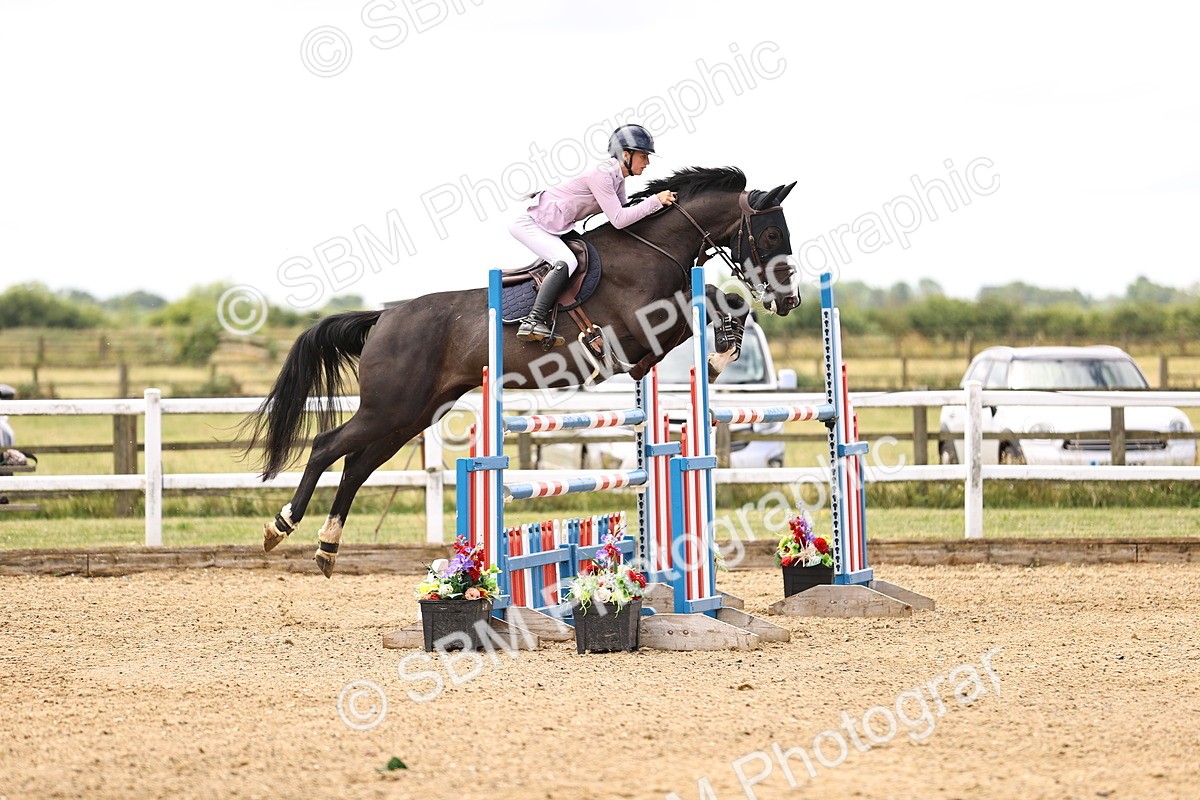 SBM_003413 - Class 22 - Senior Foxhunter 1.20m
