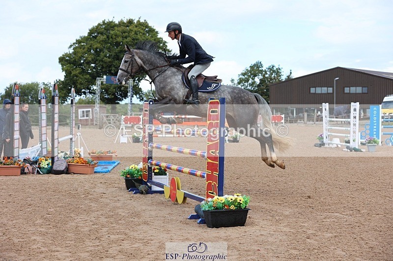 250911-124300-01535 - Cls 3 Snr Foxhunter