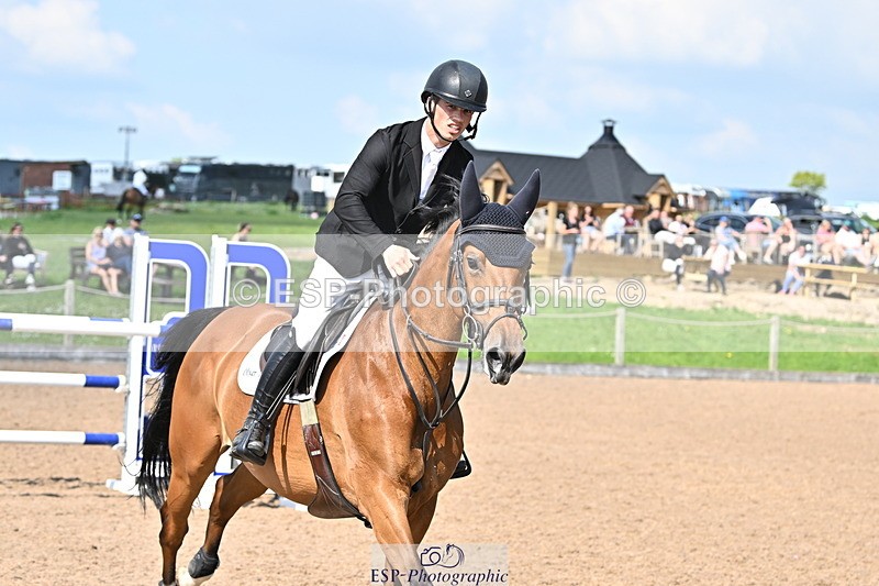 240509A-160135-03483 - Cls 12 Chard Equ Speed Derby