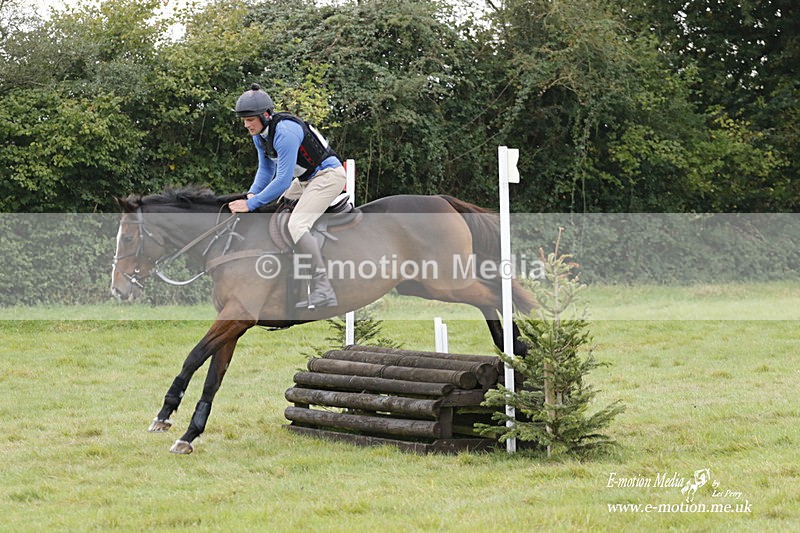  WWHT 171021 1989 - Novice Pairs (0.80m)  17/10/21