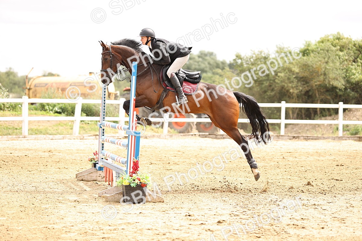 SBM_003168 - Class 21 - Senior Newcomers - 1.10m