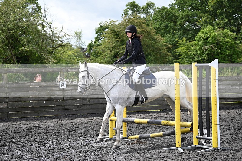 WJ6_9730 - Class 13 Novice 60cm
