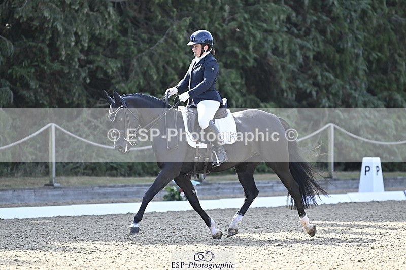 250810A-100524-04768 - 064-Amy.CoxPretty.Picture