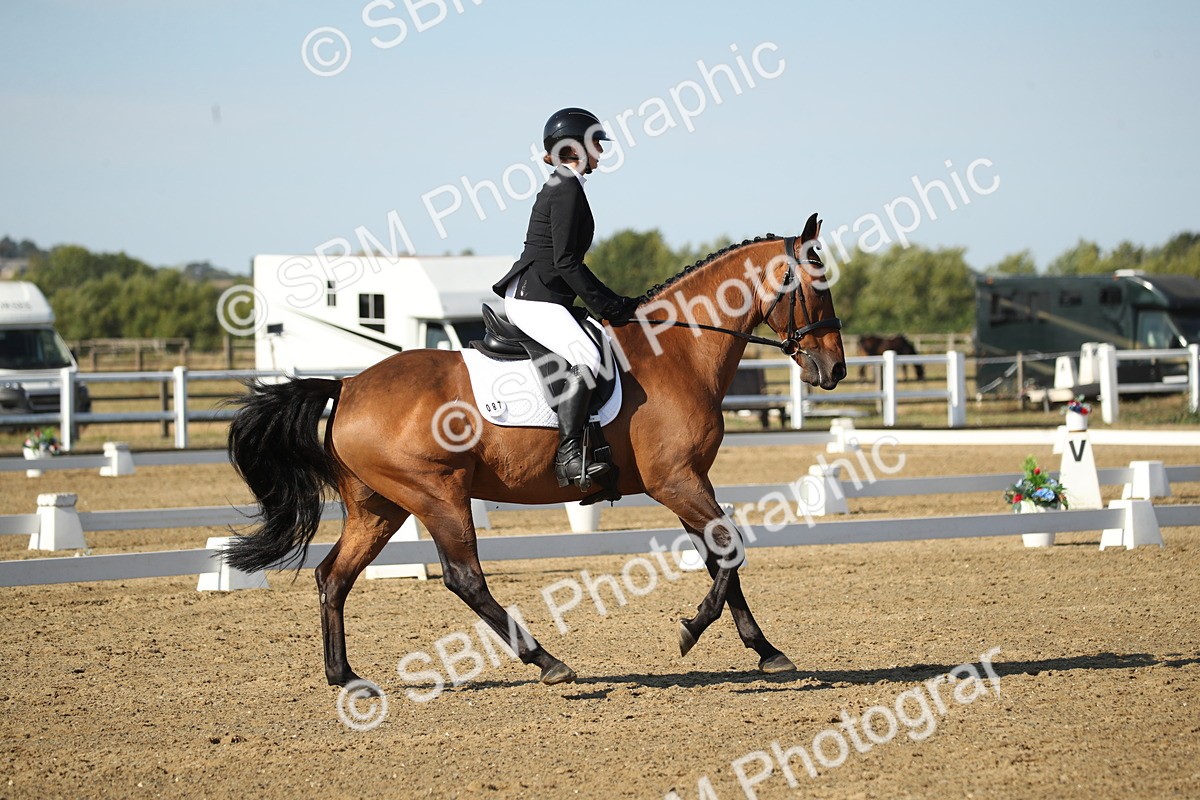 SBM_004555 - Class 11 - Novice 5 - 9.0010.03