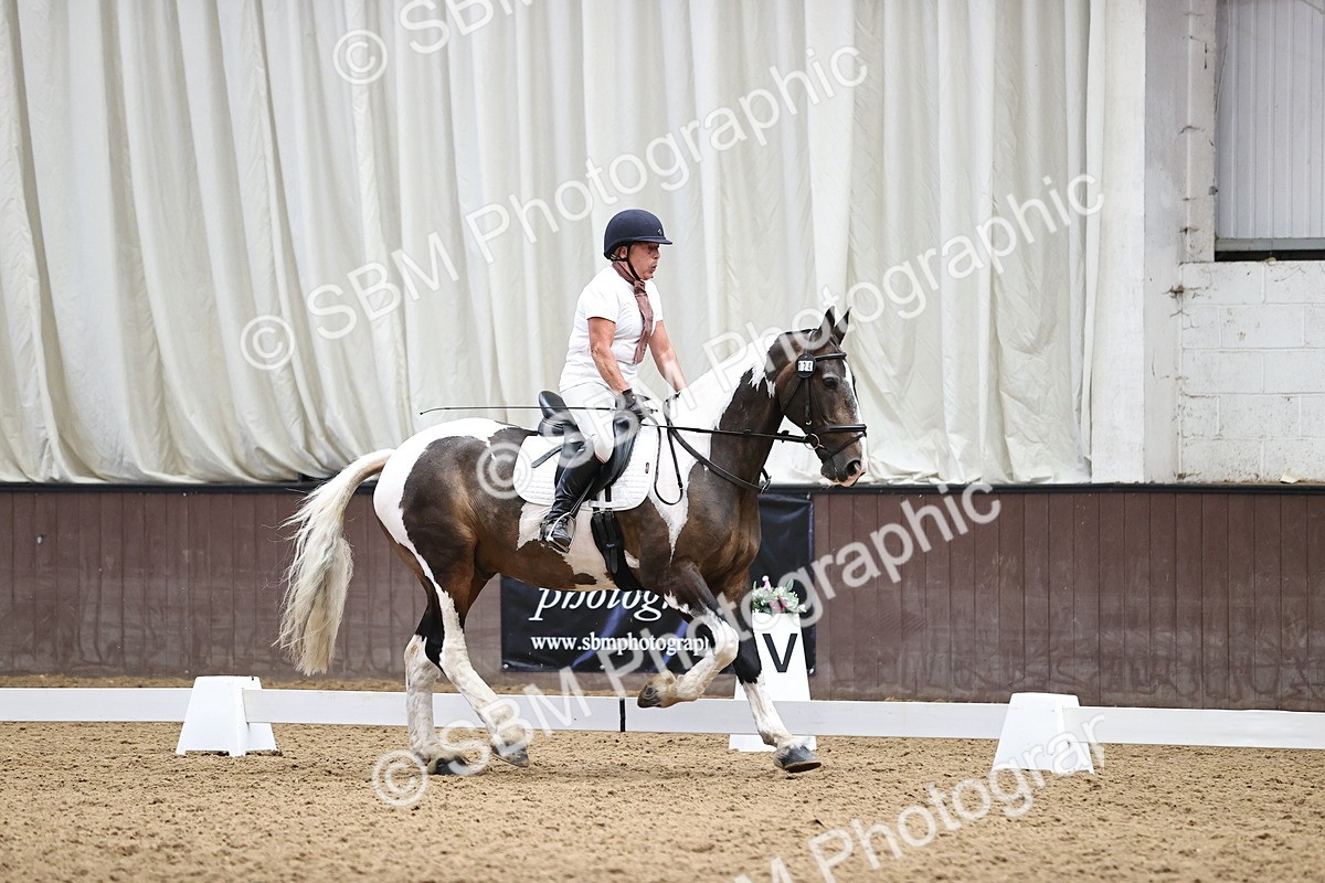 SBM_001947 - Novice 4 - 11.15-13.22