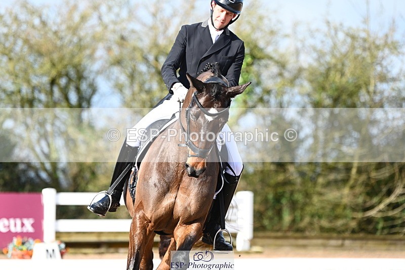 240218A-114420-06451 - 167-Mark.Forrest-Fidel.Von.Singng