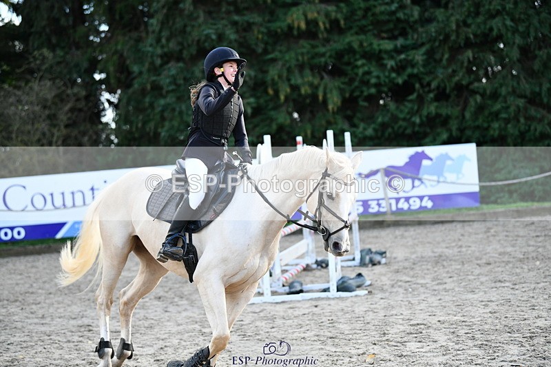 251004A-162920-02087 - Classes 10 & 11 80cm