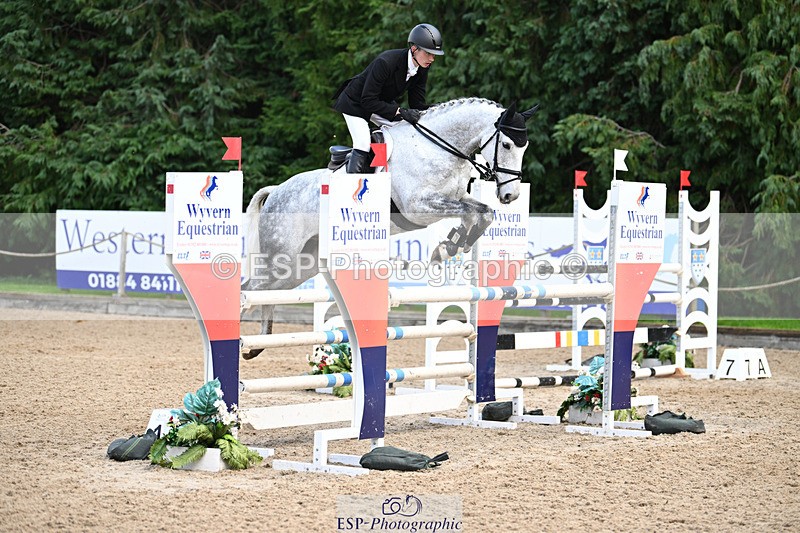 241025-130339-07867 - 236-Musa.Hussain-LIQUID.LUCK