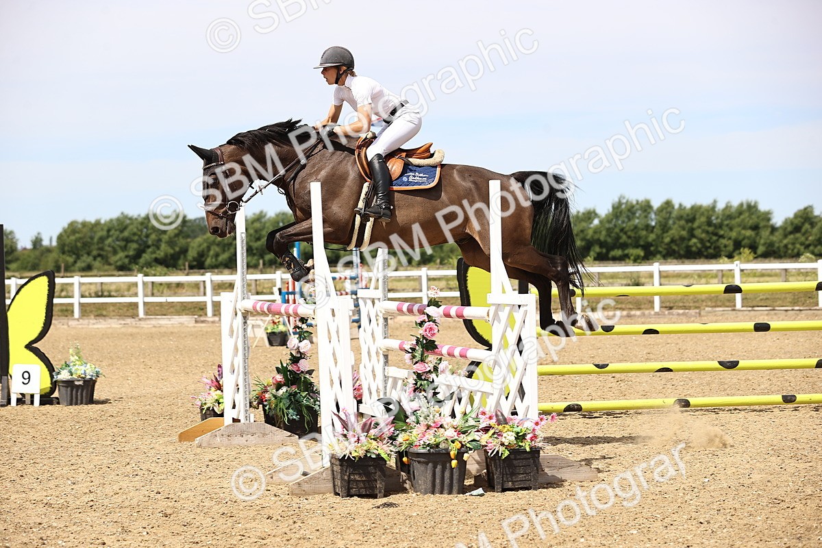 SBM_000575 - Class 15 - Redpost Equestian Senior Foxhunter - 1.20m
